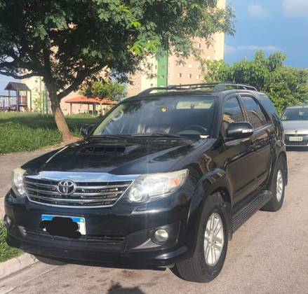 TOYOTA HILUX SW4 3.0 SRV 4X4 7 LUGARES 16V TURBO INTERCOOLER DIESEL 4P AUTOMÁTICO